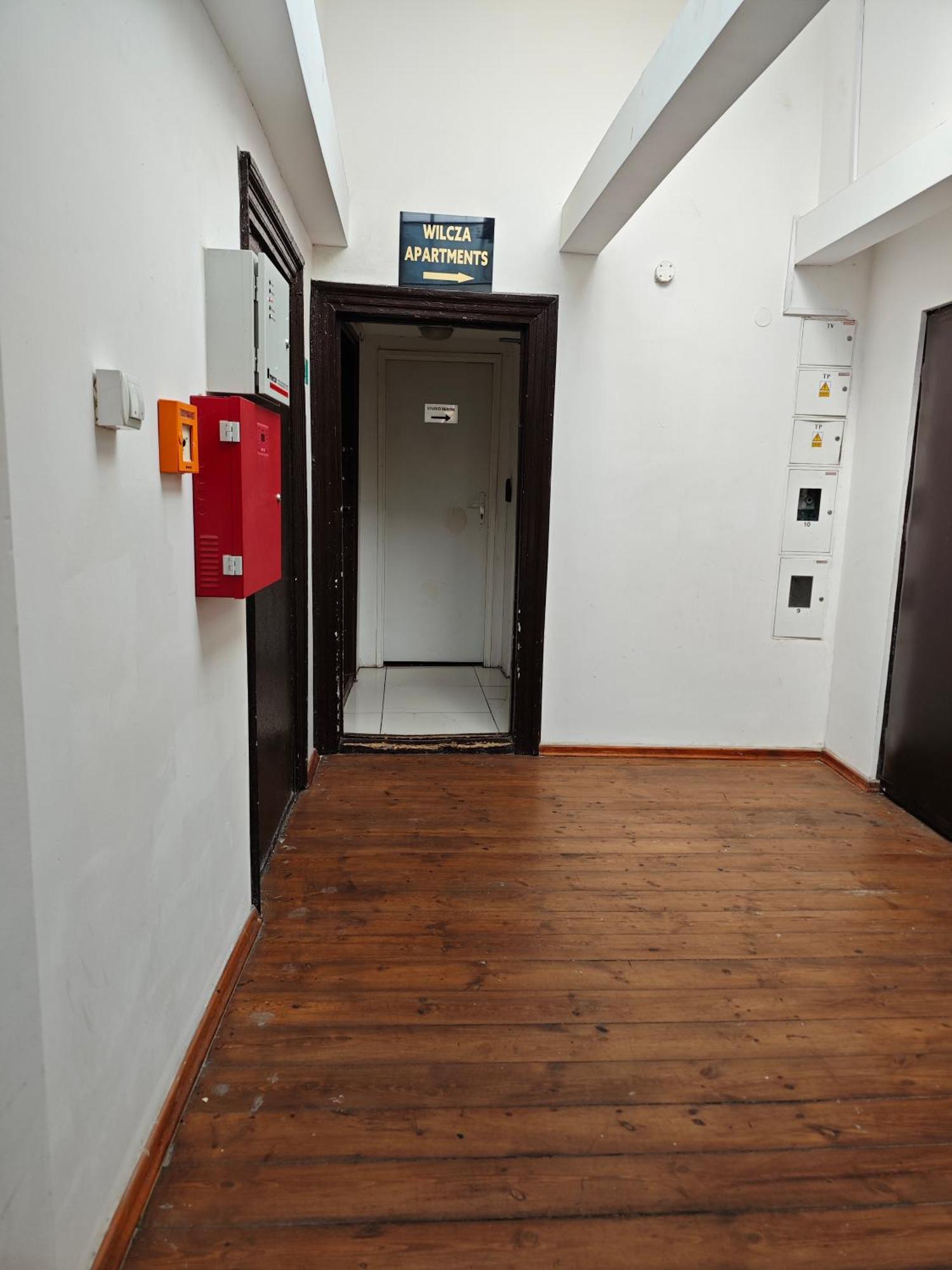 Apartamenty Wilcza - City Center Varsó Kültér fotó